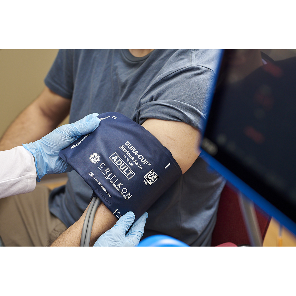 DURA-CUF, Adult, 1 TB Bayonet, 23 - 33 cm, 5/box DURA-CUF, Adult, 1 TB Bayonet, 23 - 33 cm, 5/box